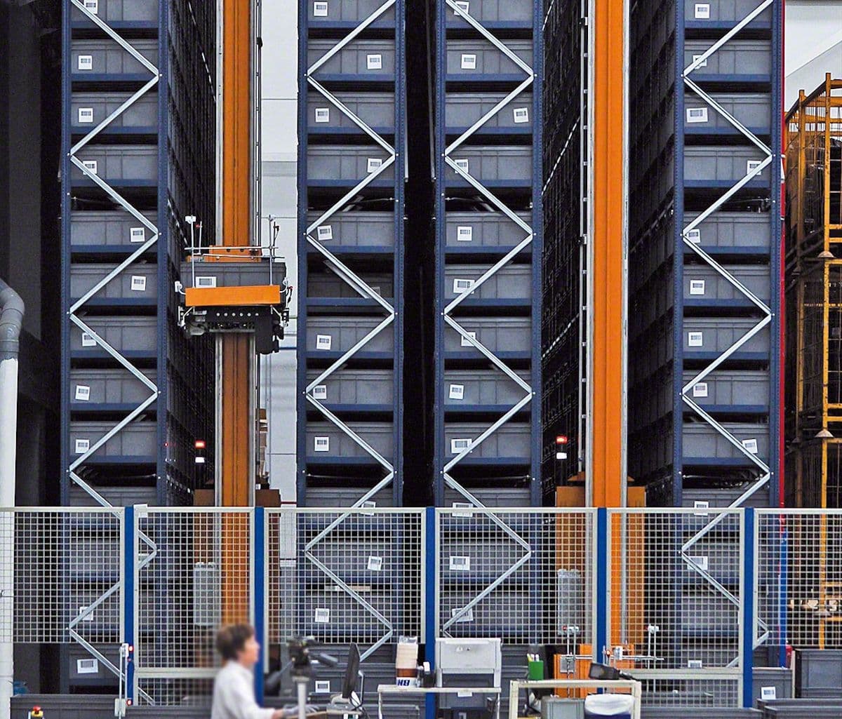Automated storage and retrieval system